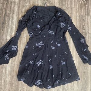 Free People Black Long Sleeve Floral Dress size 6